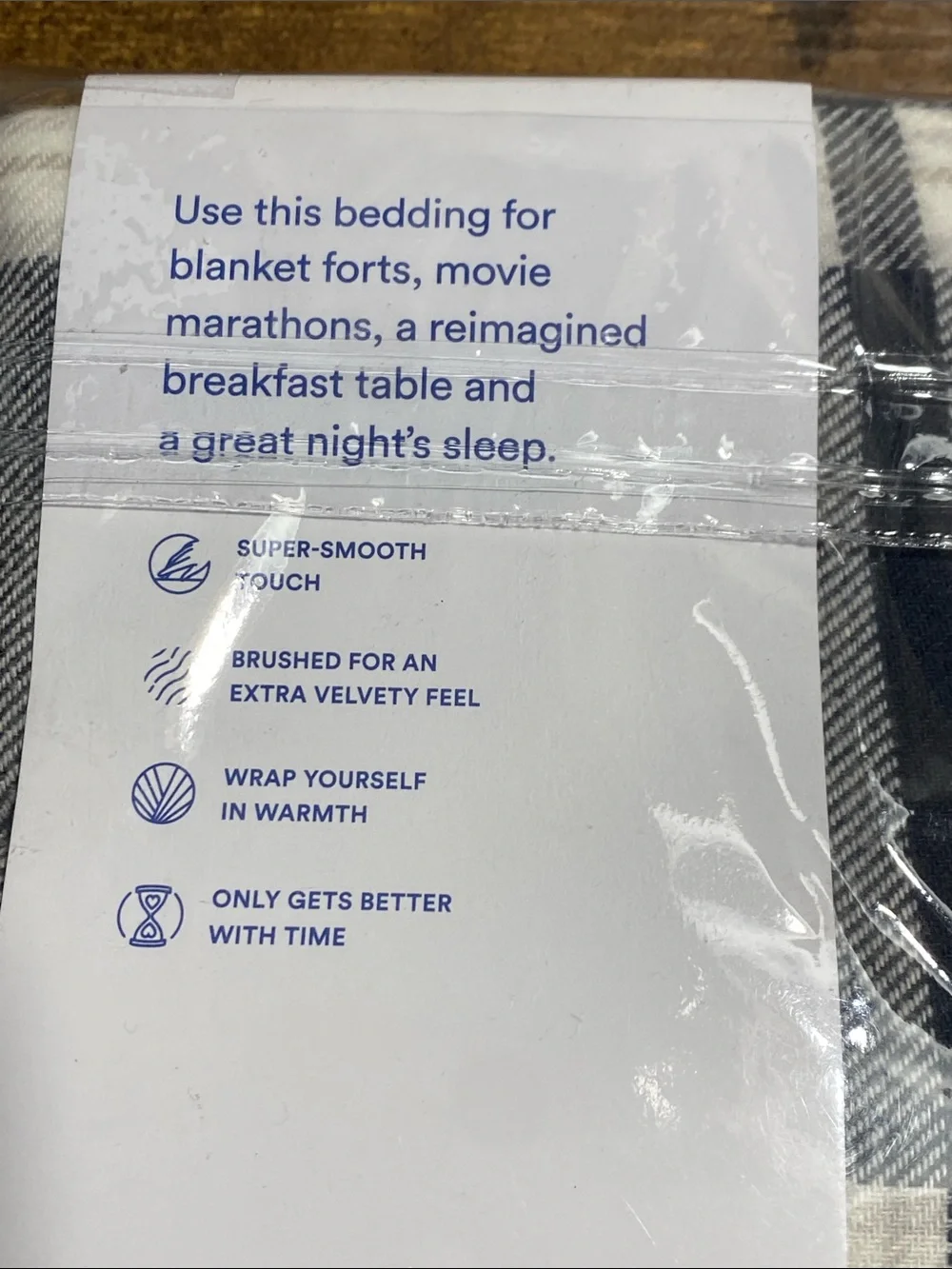 NWT The Company Store White & Navy Plaid Velvet Flannel Pillowcase Set of 2